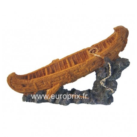 EPAVE PIROGUE SUR ROCHER REF 2635